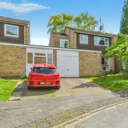 Buy this 4 bed house on Upton Close in Park Street, AL2 2NR