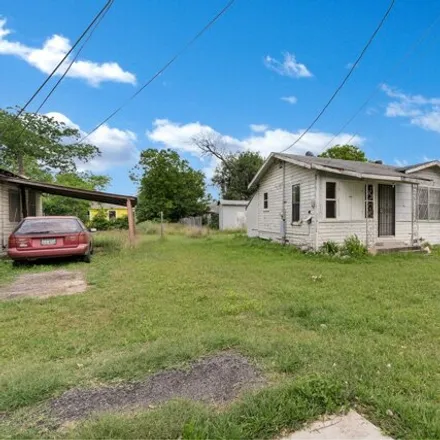 Image 4 - 658 North San Eduardo Avenue, San Antonio, TX 78228, USA - House for sale