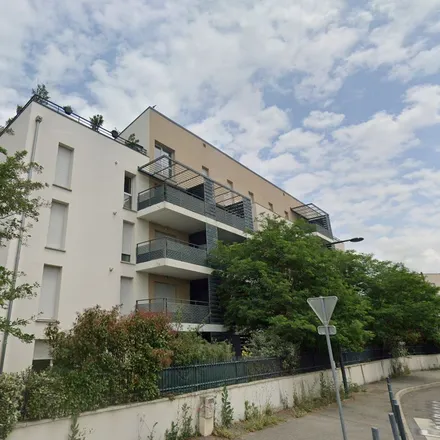 Rent this 4 bed apartment on 7 Rue du Finistère in 31200 Toulouse, France