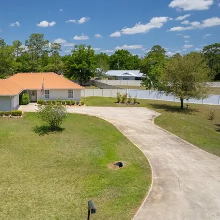 Buy this 3 bed house on 106 Westwood Drive in Putnam County, FL 32148