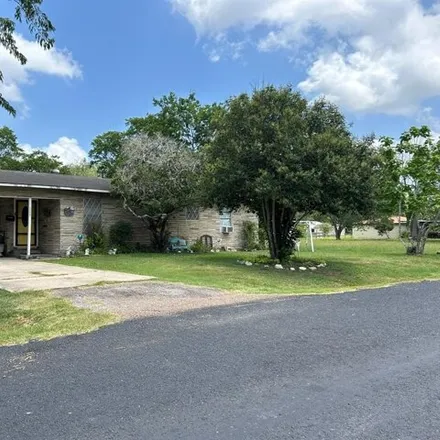 Buy this 3 bed house on 1148 Harvey Lane in Victoria, TX 77901