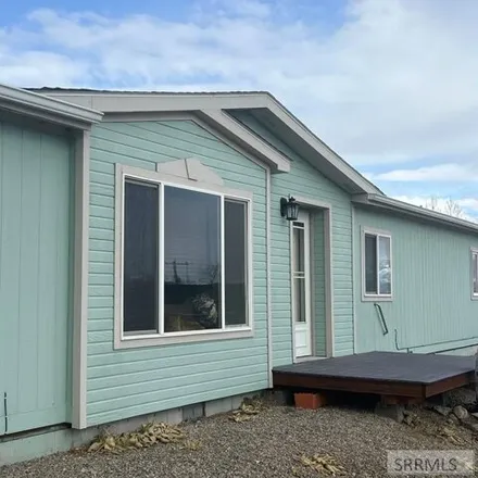 Image 4 - 547 17th Street, West Salmon, Lemhi County, ID 83467, USA - Apartment for sale