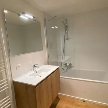Rent this 1 bed apartment on Rue Léopold 4 in 4000 Grivegnée, Belgium