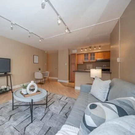 Rent this 1 bed apartment on 2101-17 Chestnut St Unit 404 in Philadelphia, Pennsylvania