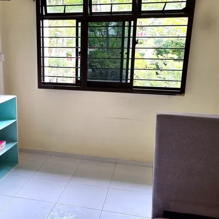 Rent this 1 bed room on 316 Sembawang Vista in Singapore 750316, Singapore