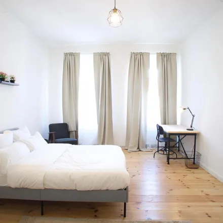 Rent this 3 bed room on Hertzbergstraße 11 in 12055 Berlin, Germany
