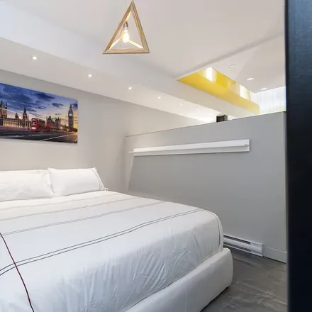 Rent this 1 bed apartment on Montreal in QC H2X 2H6, Canada