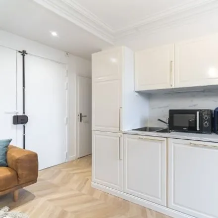 Image 3 - 92 Rue Balard, 75015 Paris, France - Apartment for rent
