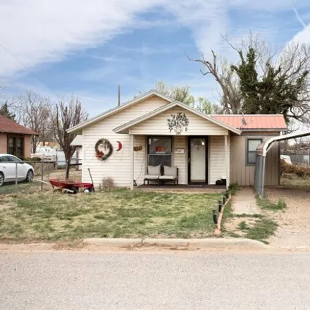 Buy this 2 bed house on 1282 West Market Street in Pampa, TX 79065