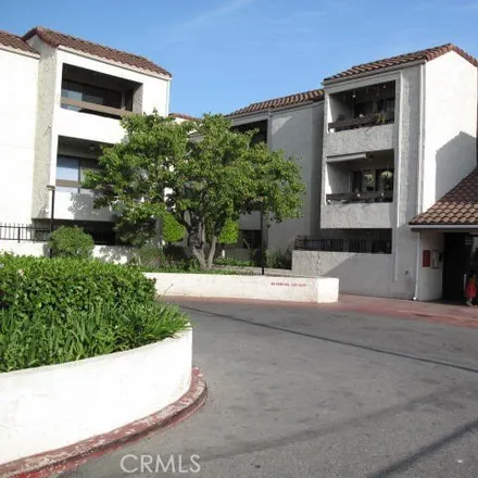 Buy this 2 bed condo on 691 West 1st Street in Santa Ana, CA 92701