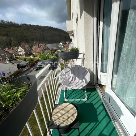 Rent this 3 bed apartment on 32 Rue de l'Eglise in 76150 Maromme, France