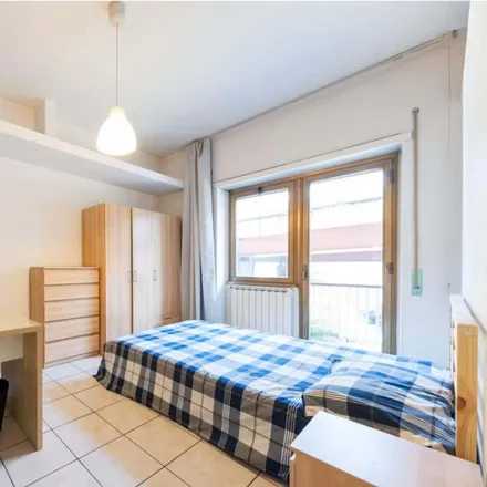 Rent this 3 bed room on Maurizia cafè in Viale dello Scalo San Lorenzo, 57-59