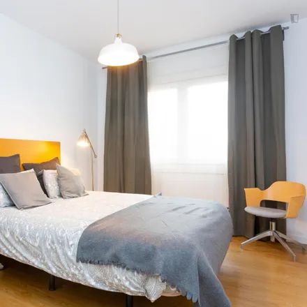 Rent this 2 bed apartment on Carrer de Villarroel in 3, 08011 Barcelona