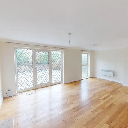 Image 2 - 6 Selkirk Way, Nottingham, NG5 2DY, United Kingdom - Apartment for rent