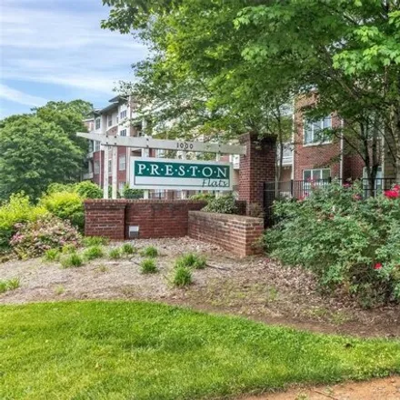 Buy this 2 bed condo on 1000 East Woodlawn Road in Charlotte, NC 28209