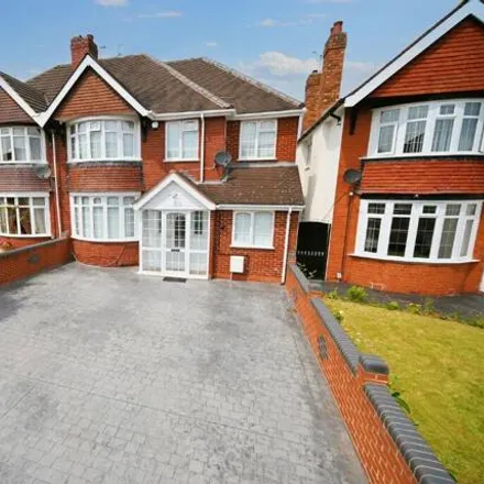 Buy this 5 bed duplex on Benson Avenue in Goldthorn Park, WV4 5HB