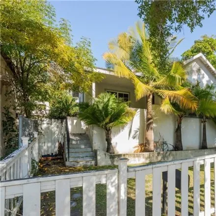 Buy this studio apartment on 245 Robinson Road in Pasadena, CA 91104