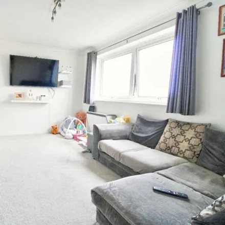 Image 3 - Eversfield House, The Avenue, Eastbourne, BN21 3YQ, United Kingdom - Apartment for sale