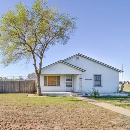 Buy this 2 bed house on 518 7th Street in Shallowater, TX 79363