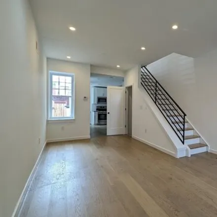 Image 5 - 2232 North Mascher Street, Philadelphia, PA 19175, USA - Townhouse for rent