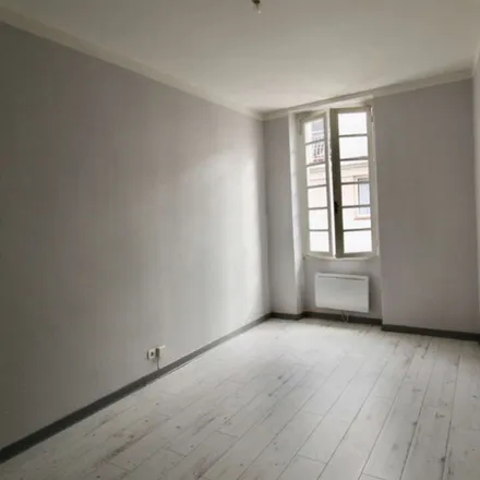 Rent this 2 bed apartment on 40 Rue de la Fraternité in 47300 Villeneuve-sur-Lot, France