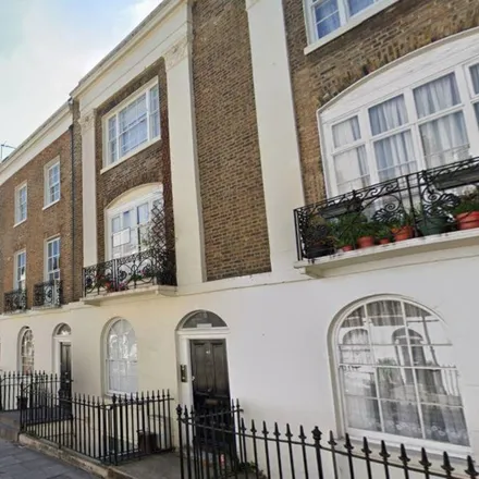Rent this 4 bed apartment on 30 Frederick Street in London, WC1X 0NB