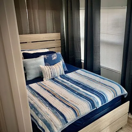Rent this 3 bed apartment on Daytona Beach