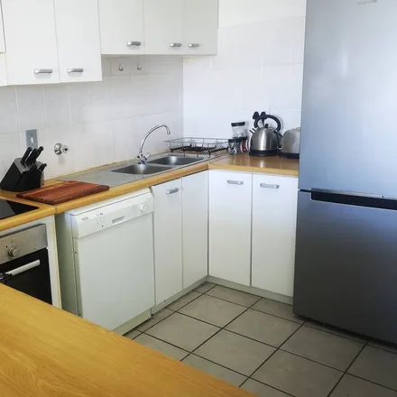 Image 2 - Cape Town Ward 53, Western Cape, 7405, South Africa - Apartment for rent