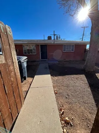 Buy this 6 bed house on 1087 Louisiana Boulevard Southeast in Albuquerque, NM 87108