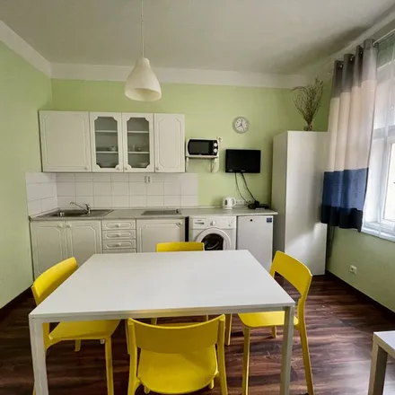 Image 2 - Vlkova 524/45, 130 00 Prague, Czechia - Apartment for rent
