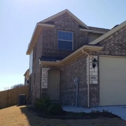 Rent this 3 bed townhouse on 4999 Sanger Circle Drive in Sanger, TX 76266