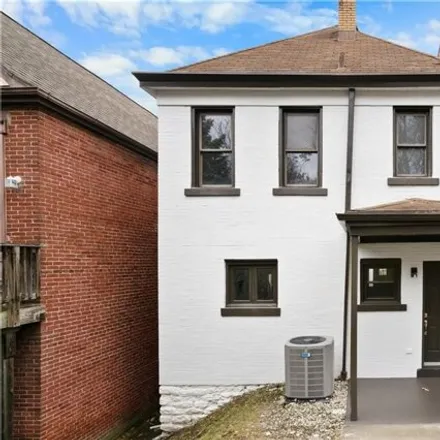 Image 3 - 222 Wyoming Street, Pittsburgh, PA 15211, USA - House for sale