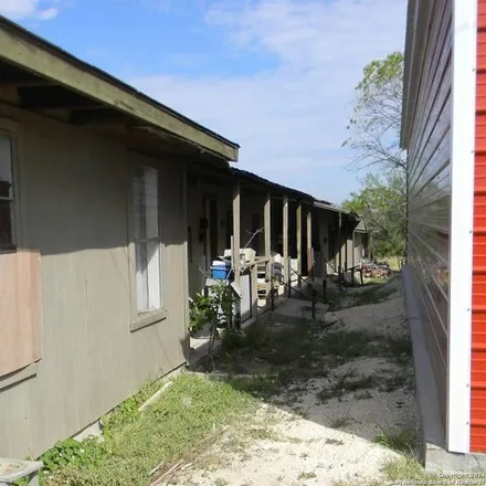 Image 2 - 399 Lena Road, Owens Addition Number 1 Colonia, Val Verde County, TX 78840, USA - House for sale
