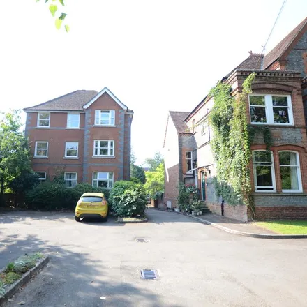 Rent this 2 bed apartment on Queen Anne's School in Rufus Isaacs Road, Reading