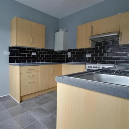 Image 5 - Corron Hill, Halesowen, B63 3JY, United Kingdom - Apartment for rent