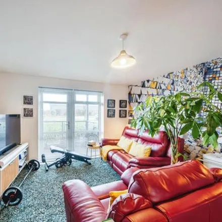 Image 4 - Gray Road, Patchway, BS34 5US, United Kingdom - Apartment for sale