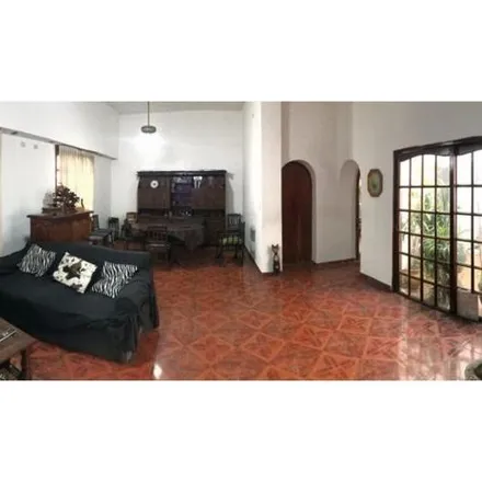 Buy this 4 bed house on Luna in Avenida Directorio, Flores