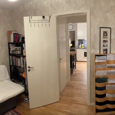 Rent this 3 bed apartment on Tvillinggatan 7A in 431 47 Mölndal, Sweden