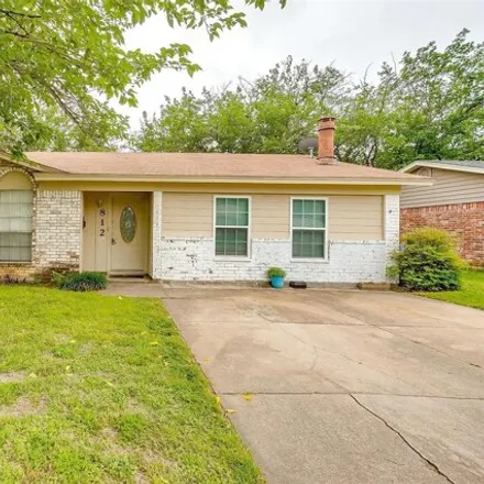 Rent this 3 bed house on 832 East Prairie View Road in Crowley, TX 76036