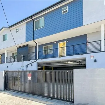 Image 8 - 3998 Norumbega Court, Los Angeles, CA 90037, USA - Townhouse for sale