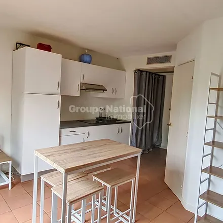 Rent this 1 bed apartment on 509 Chemin des Écoliers in 84290 Sainte-Cécile-les-Vignes, France