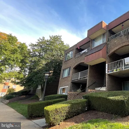 Buy this 2 bed condo on 442 Girard Street in Gaithersburg, MD 20877