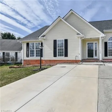 Buy this 3 bed house on 2124 Carlisle Way in High Point, NC 27265