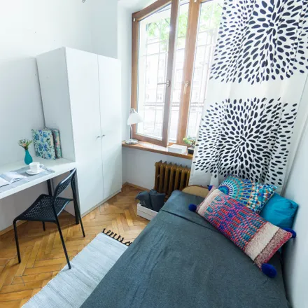 Rent this 4 bed room on Rzeźnicza 6 in 31-540 Krakow, Poland