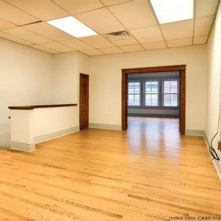 Image 7 - Lounge at Bsp, 323 Wall Street, City of Kingston, NY 12401, USA - Apartment for rent
