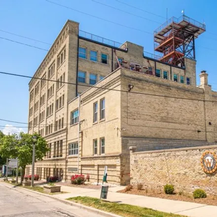 Rent this 2 bed house on Western Leather Lofts in 904 East Pearson Street, Milwaukee