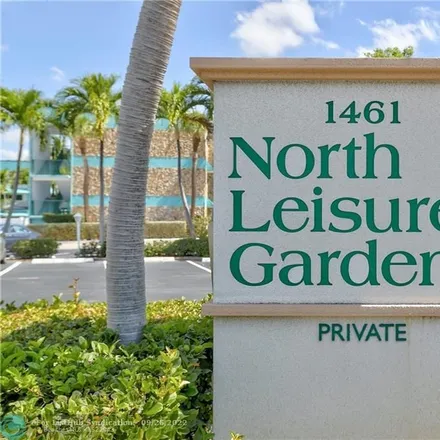 Buy this 1 bed condo on 1461 South Ocean Boulevard in Lauderdale-by-the-Sea, Broward County