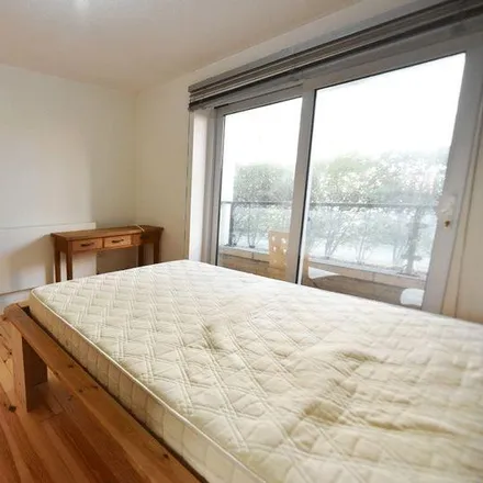 Rent this studio apartment on Bendish Point in Erebus Drive, London