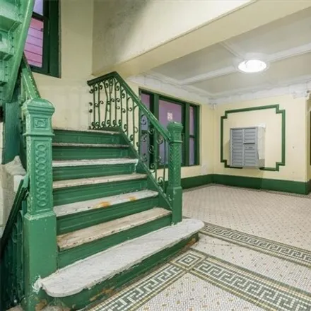 Image 2 - 950 Hoe Avenue, New York, NY 10459, USA - Apartment for sale