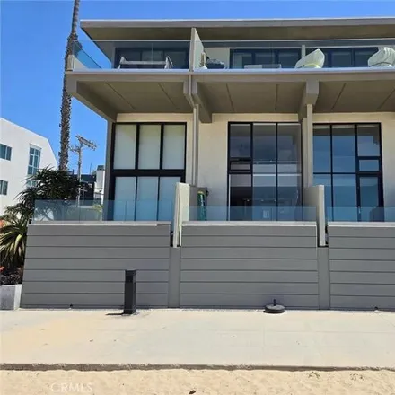 Rent this 2 bed condo on Venice Beach Apartments in Ocean Front Walk, Los Angeles